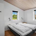 Merit - 3-2km From The Sea By Interhome 度假居 *