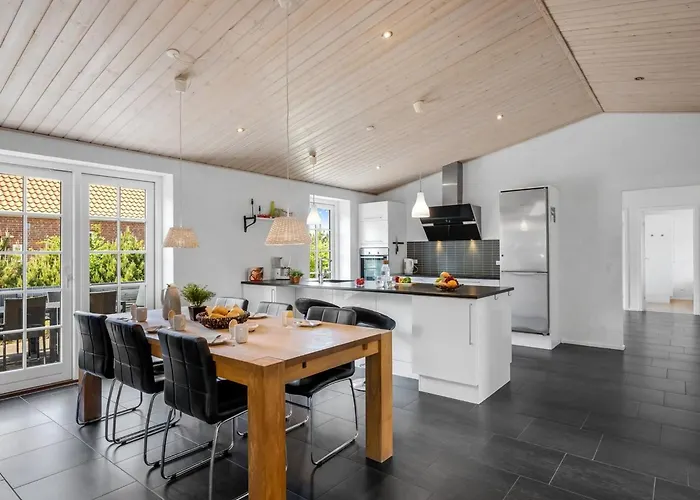 Ferienhaus Merit - 3-2km From The Sea By Interhome