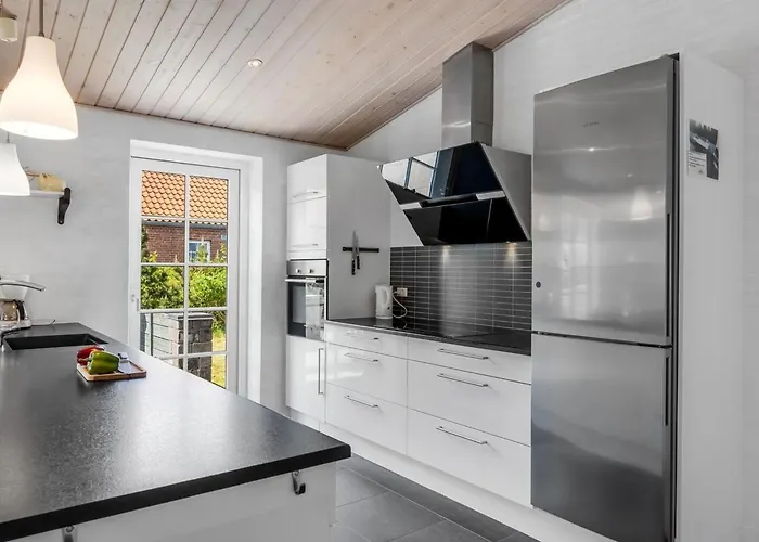 Merit - 3-2km From The Sea By Interhome Blåvand