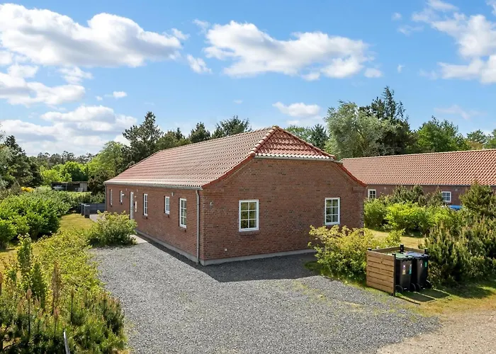 Merit - 3-2km From The Sea By Interhome